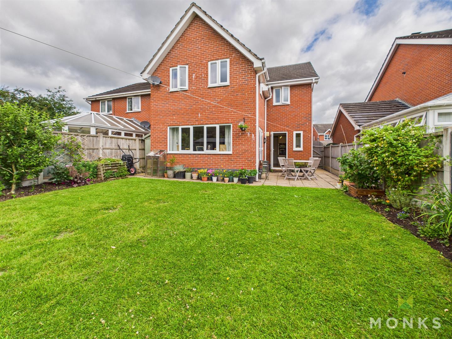 5 Acorn Close, Oswestry, SY11 4PU For Sale